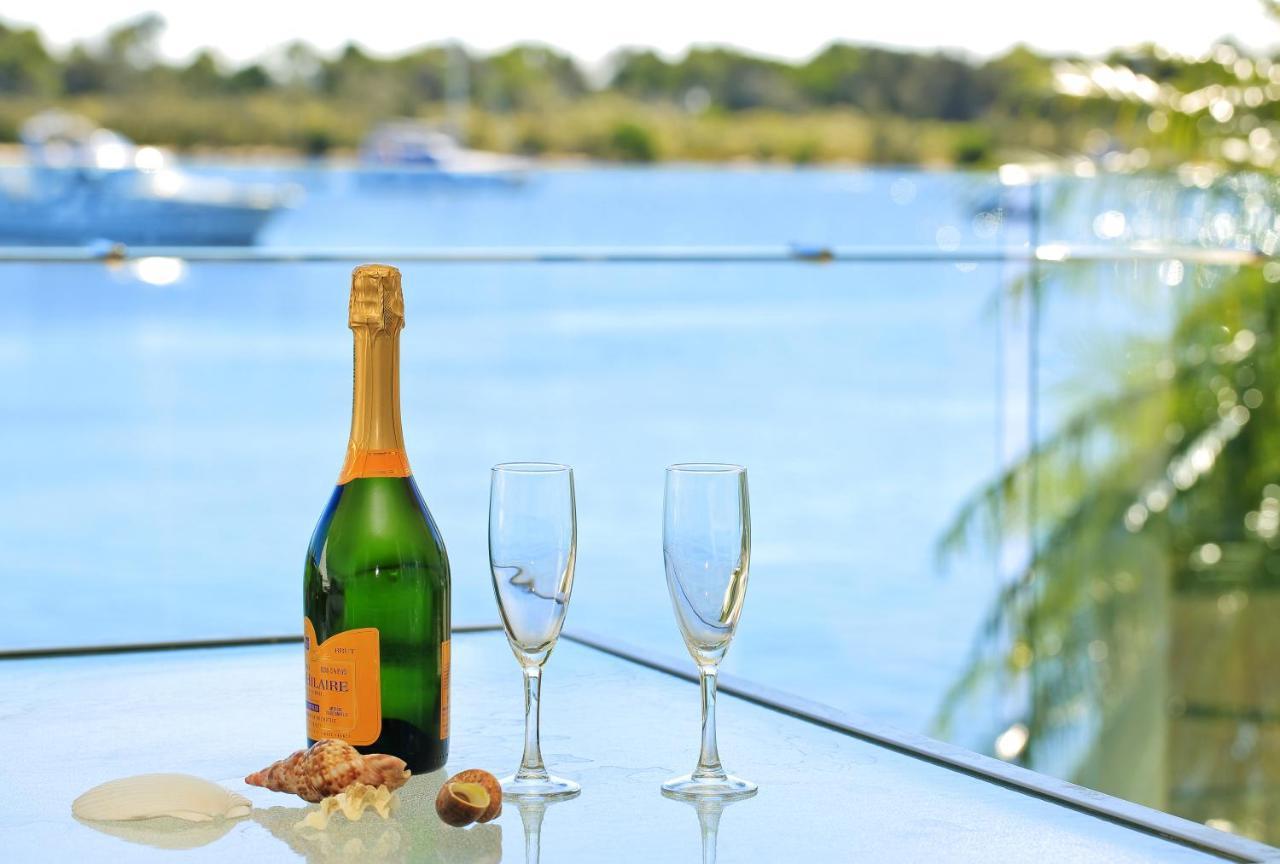 Noosa Quays Waterfront Accomodation Exterior foto